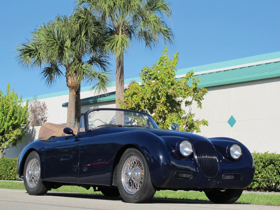  Jaguar XK150 Drop Head Coupe Customized 1957 года  (фото 1 из 4)